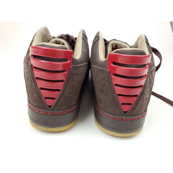 Athletic_Shoes